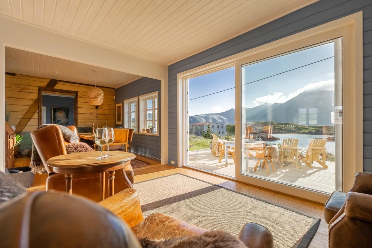 Villa Borgvag - A Unique Seafront Villa In The Heart Of Lofoten Bostad Eksteriør billede