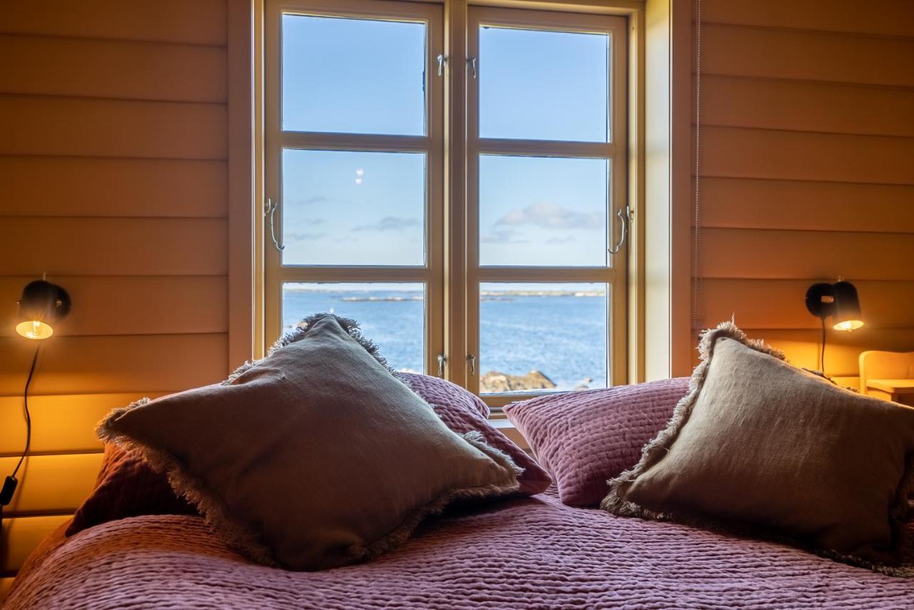 Villa Borgvag - A Unique Seafront Villa In The Heart Of Lofoten Bostad Eksteriør billede