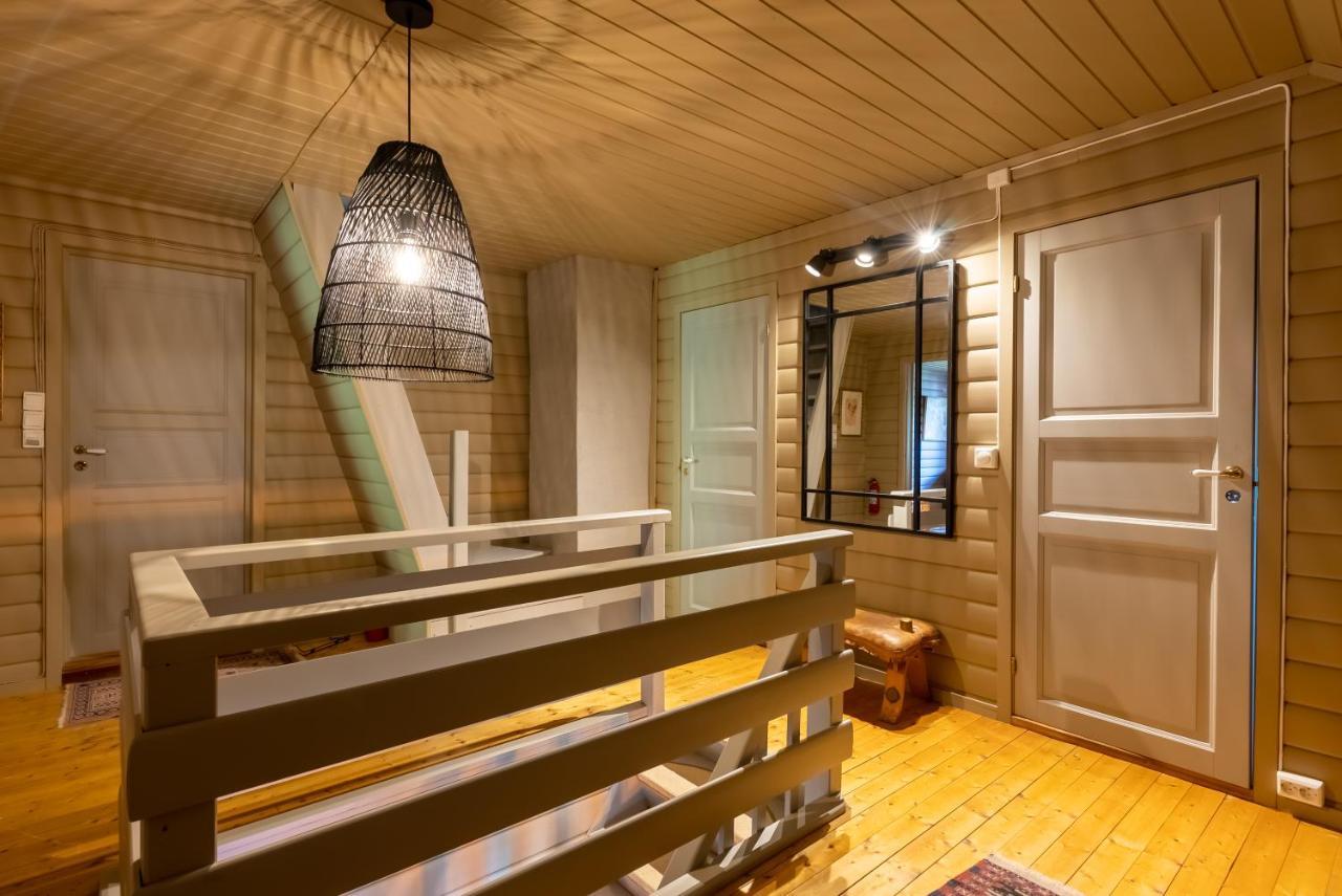 Villa Borgvag - A Unique Seafront Villa In The Heart Of Lofoten Bostad Eksteriør billede