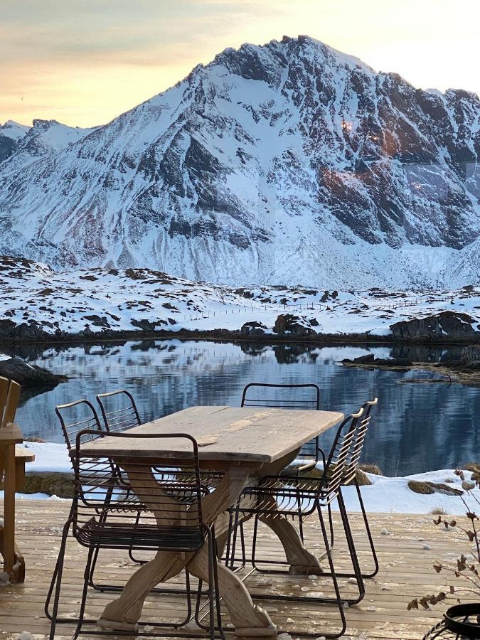Villa Borgvag - A Unique Seafront Villa In The Heart Of Lofoten Bostad Eksteriør billede