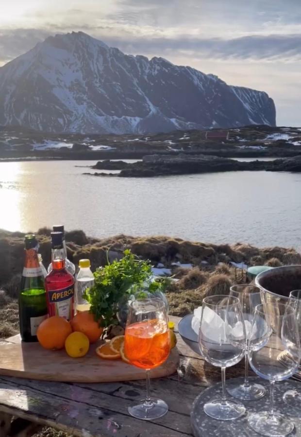 Villa Borgvag - A Unique Seafront Villa In The Heart Of Lofoten Bostad Eksteriør billede